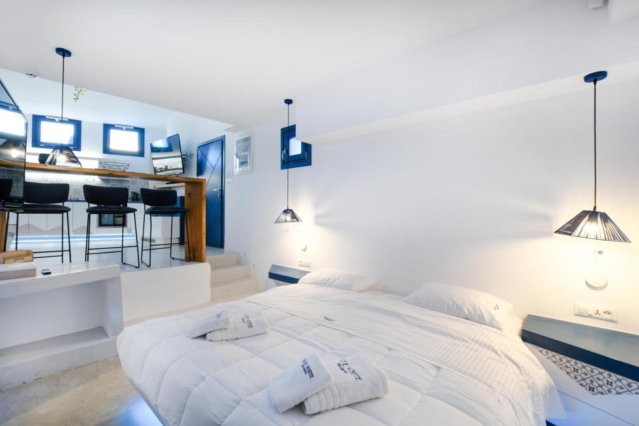 Blue White Residence Monólithos Extérieur photo